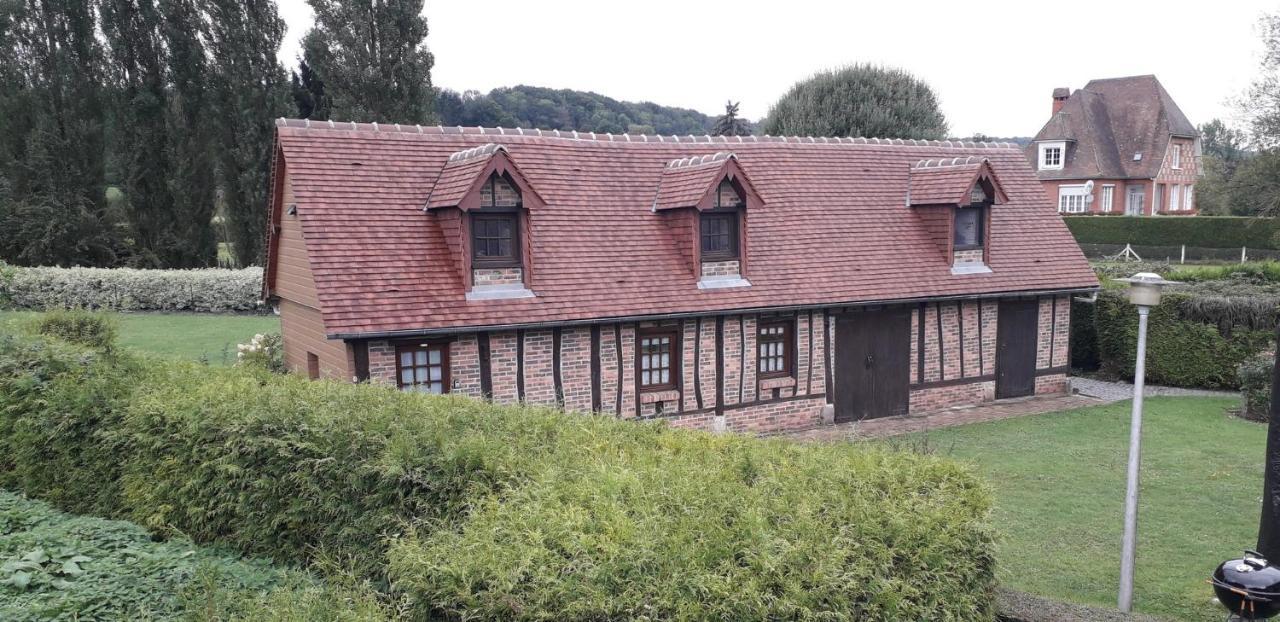 Le Petit Gite De La Varenne Saint-Hellier Exterior foto